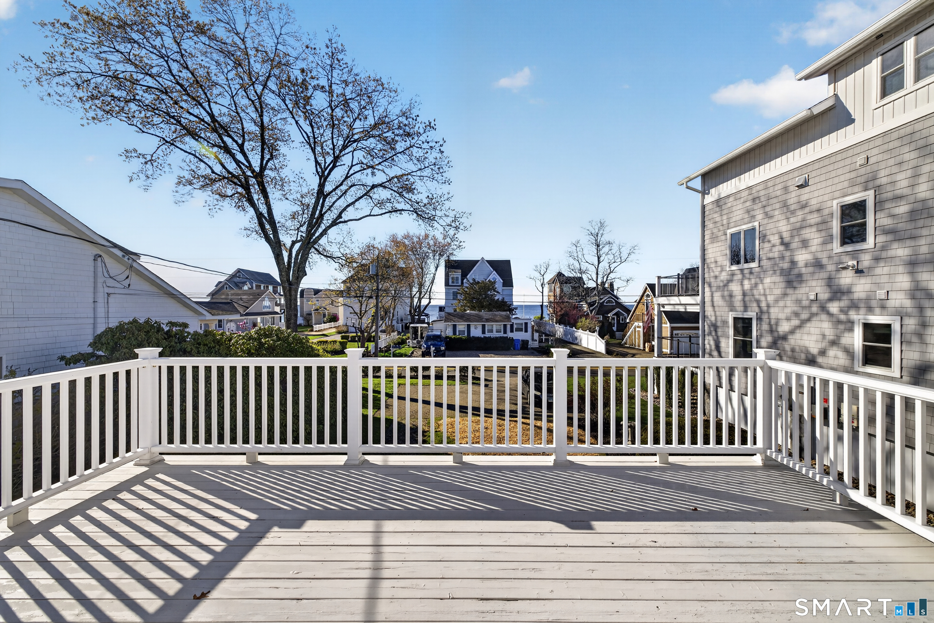 144 Shore Road Clinton, CT 06413 - Photo 5 of 37