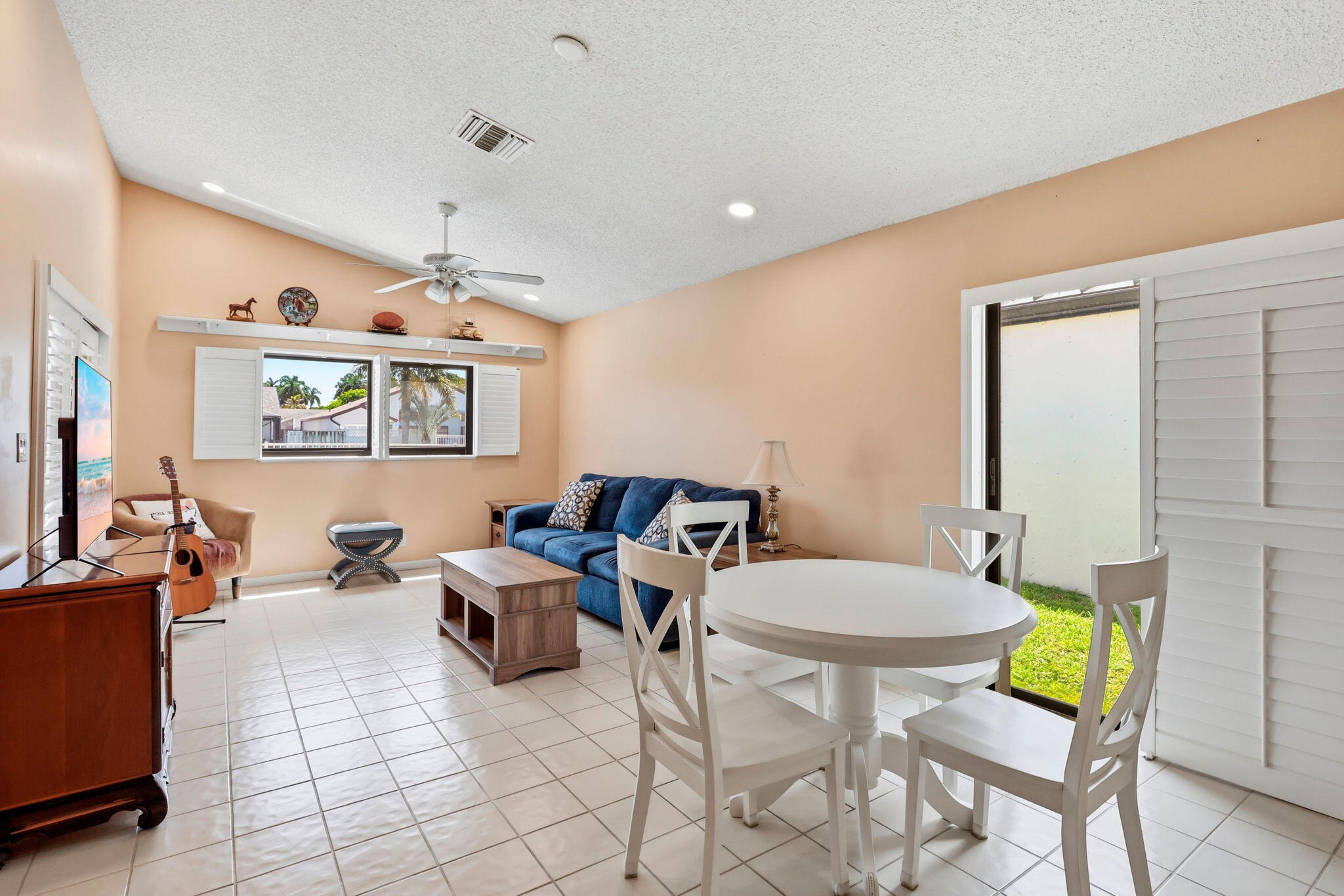 20986 Rustlewood Avenue Boca Raton, FL 33428 - Photo 7 of 54 7-web-or-mls-005_0E2A4545_with_tv