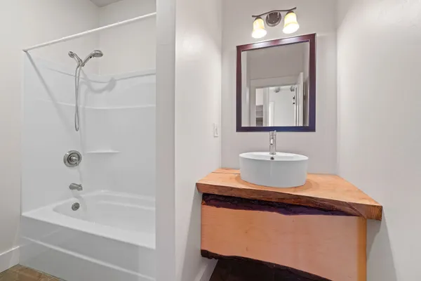 $725,000 | 13 Goshen Road, Bradford, VT 05033