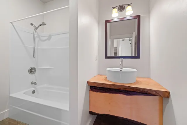 $725,000 | 13 Goshen Road, Bradford, VT 05033