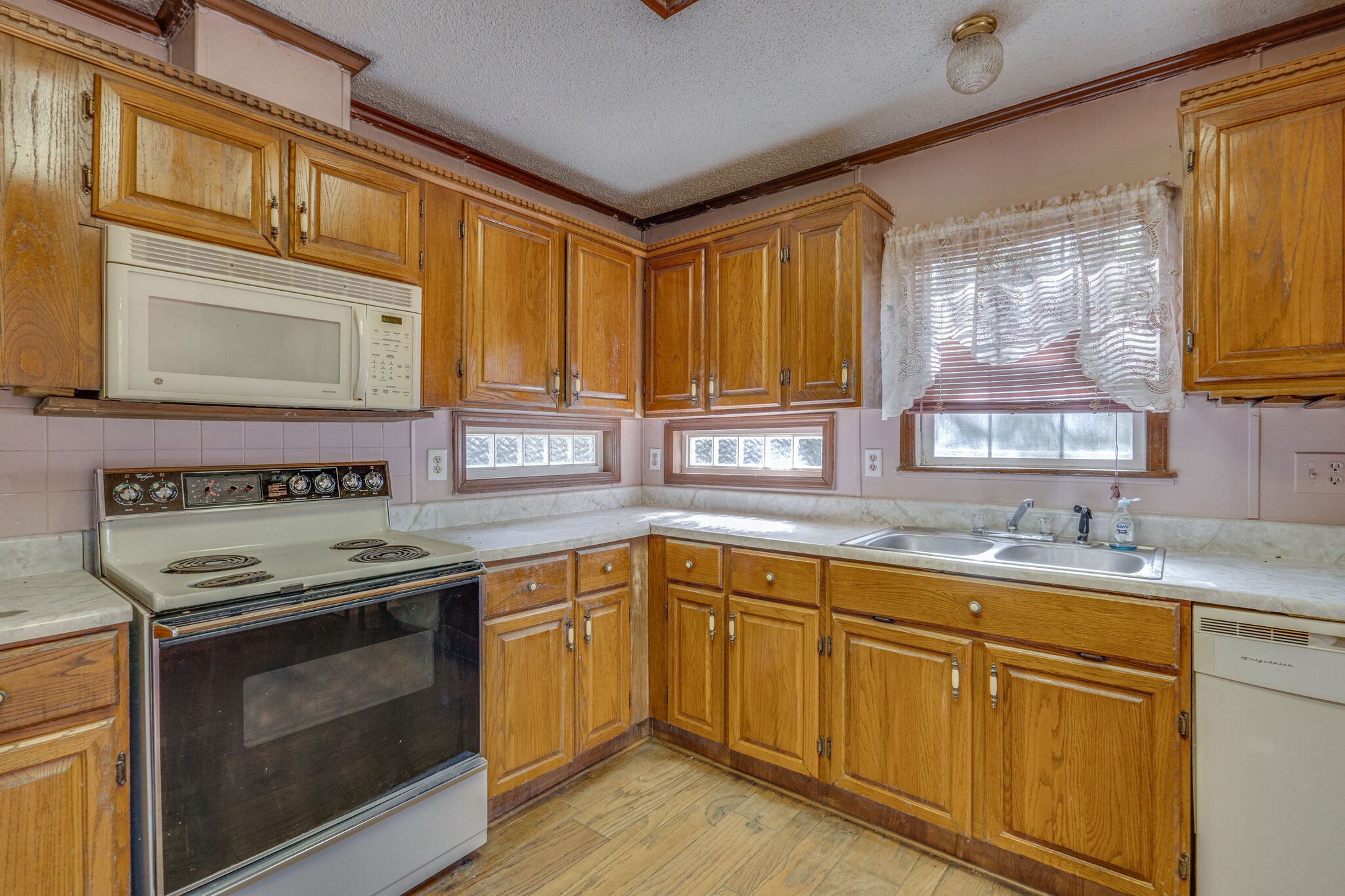 2487 McKnight Road Culleoka, TN 38451 - Photo 15 of 50 Gallery Image 15