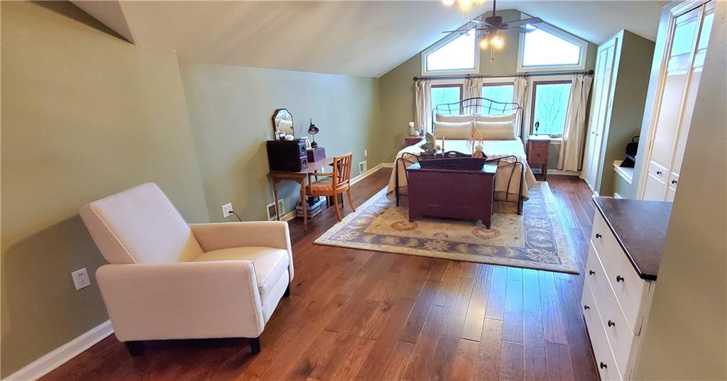 484 Old Farm Road Pittsburgh, PA 15228 - Photo 28 of 48 Gallery Image 28