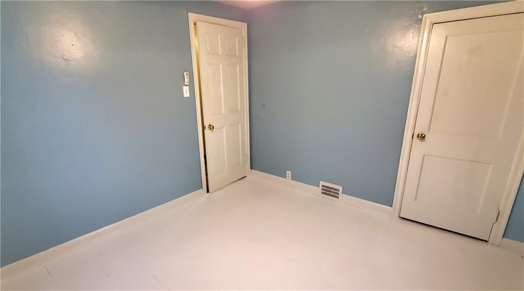 484 Old Farm Road Pittsburgh, PA 15228 - Photo 33 of 48 Gallery Image 33