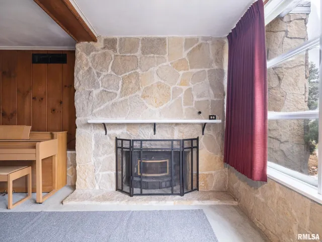 $179,500 | 717 West Brow Court, Peoria, IL 61615