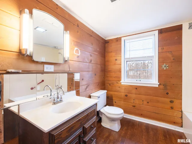 $179,500 | 717 West Brow Court, Peoria, IL 61615