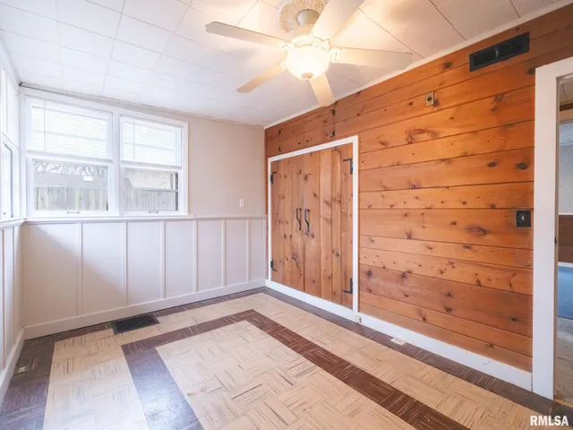 $179,500 | 717 West Brow Court, Peoria, IL 61615