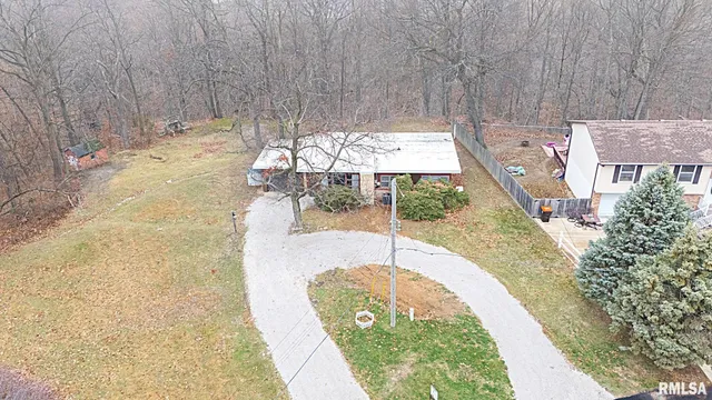 $179,500 | 717 West Brow Court, Peoria, IL 61615