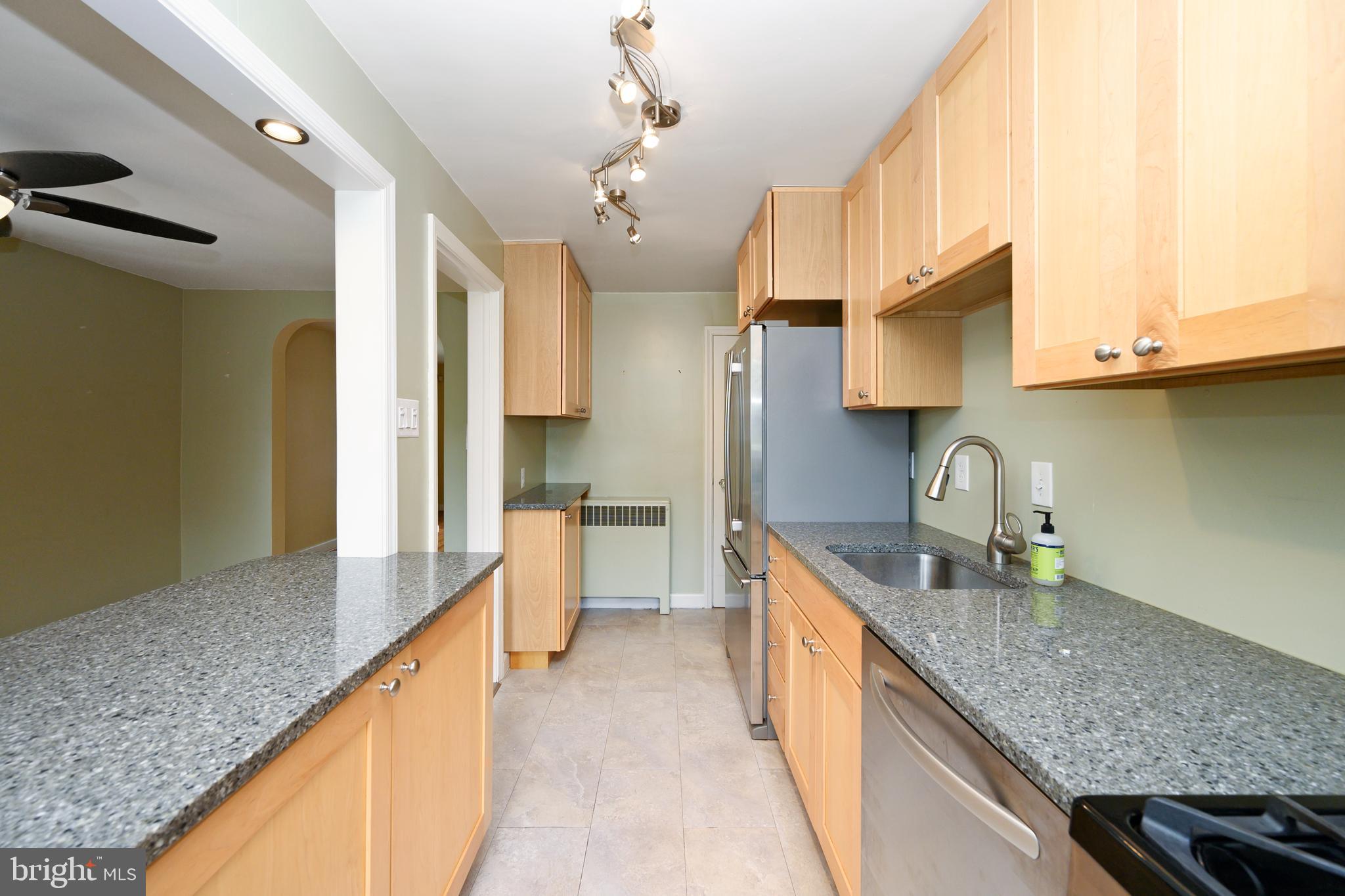 3719 Clarenell Road Baltimore, MD 21229 - Photo 21 of 32 Gallery Image 21