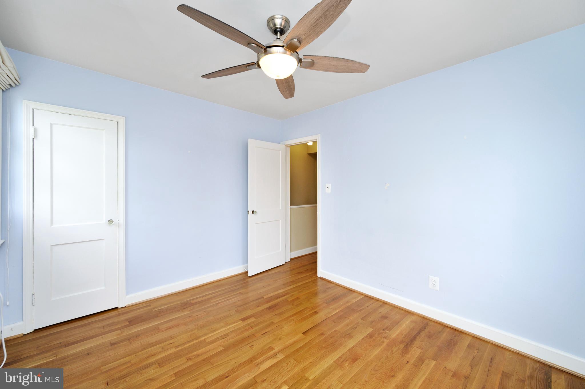 3719 Clarenell Road Baltimore, MD 21229 - Photo 6 of 32 Gallery Image 6