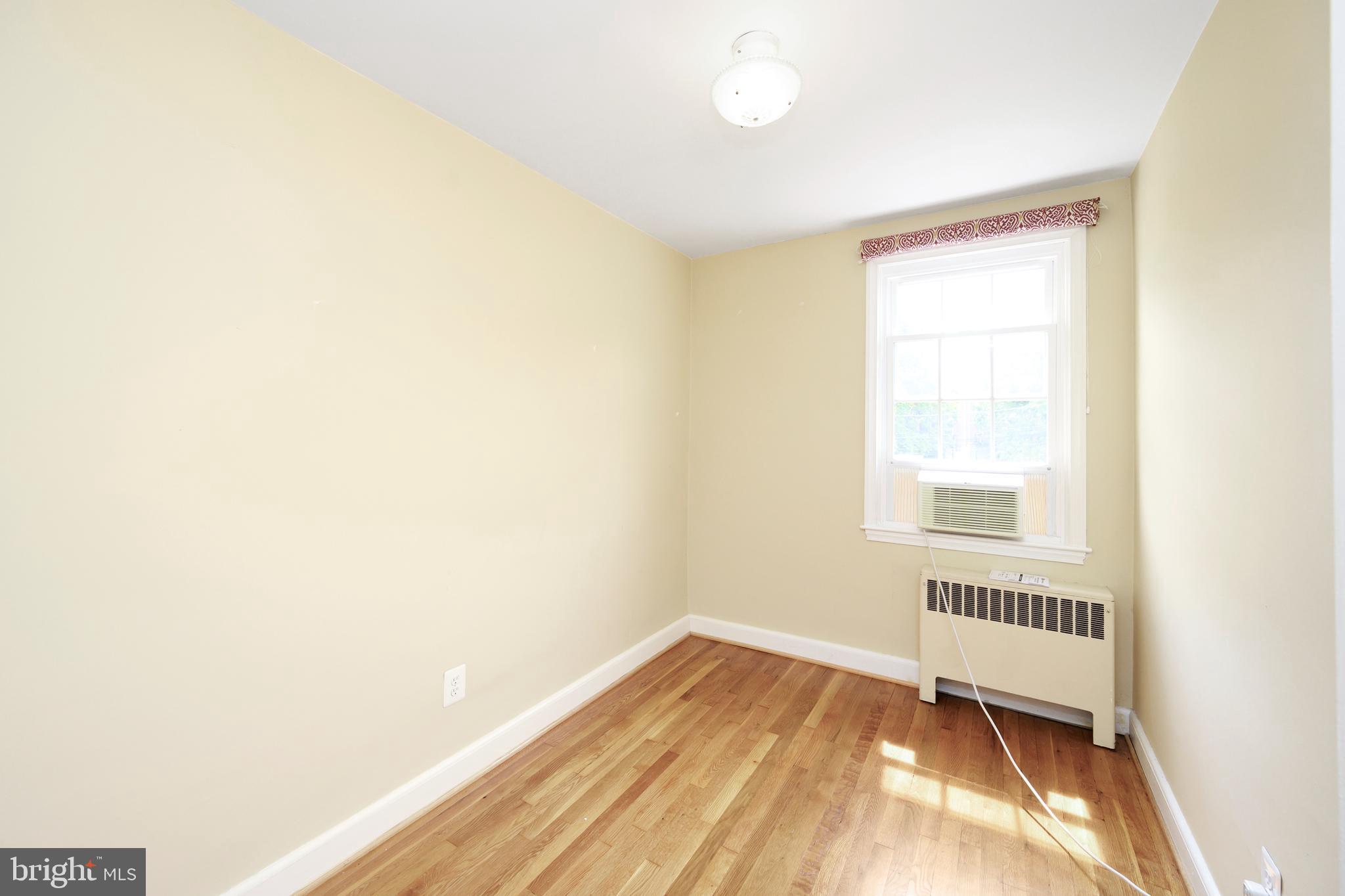3719 Clarenell Road Baltimore, MD 21229 - Photo 9 of 32 Gallery Image 9