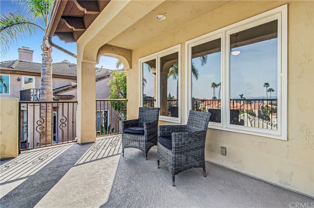 30 Coronado Pointe Laguna Niguel, CA 92677 - Photo 32 of 50 sitting area on expanded deck off of master suite