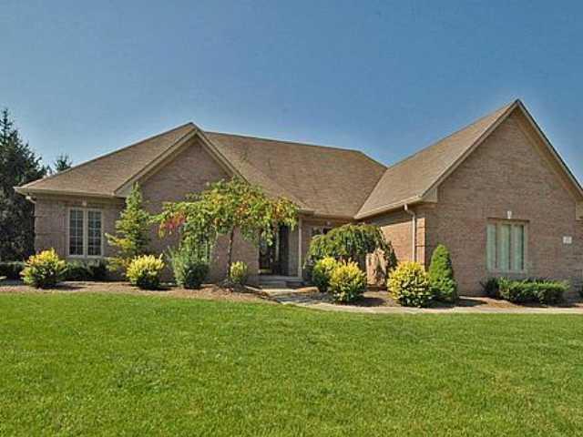 2130 Ridgemere Way Greenwood, IN 46143 - Photo 1 of 12 Gallery Image 1