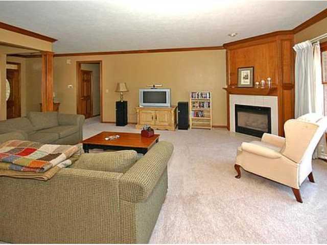2130 Ridgemere Way Greenwood, IN 46143 - Photo 7 of 12 Gallery Image 7