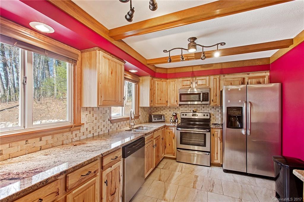 302 Lakeview Road Lake Lure, NC 28746 - Photo 5 of 24 Gallery Image 5