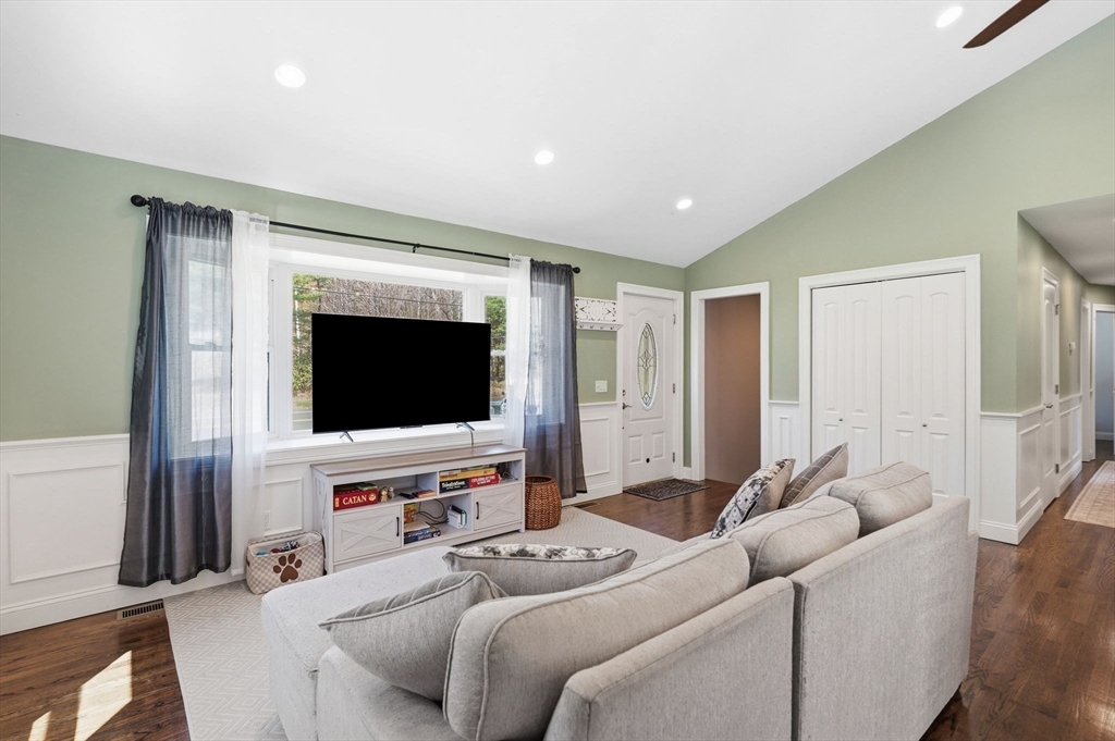 249 Ware Street Palmer, MA 01069 - Photo 11 of 29