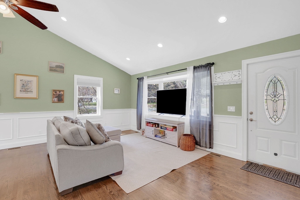 249 Ware Street Palmer, MA 01069 - Photo 12 of 29