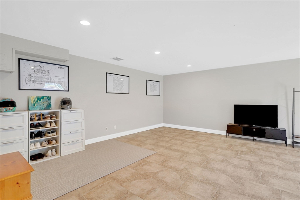 249 Ware Street Palmer, MA 01069 - Photo 22 of 29