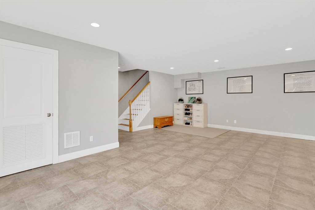 249 Ware Street Palmer, MA 01069 - Photo 25 of 29