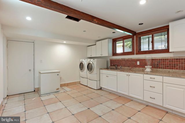 $950,000 | 8203 Pumpkin Seed Court, Baltimore, MD 21208