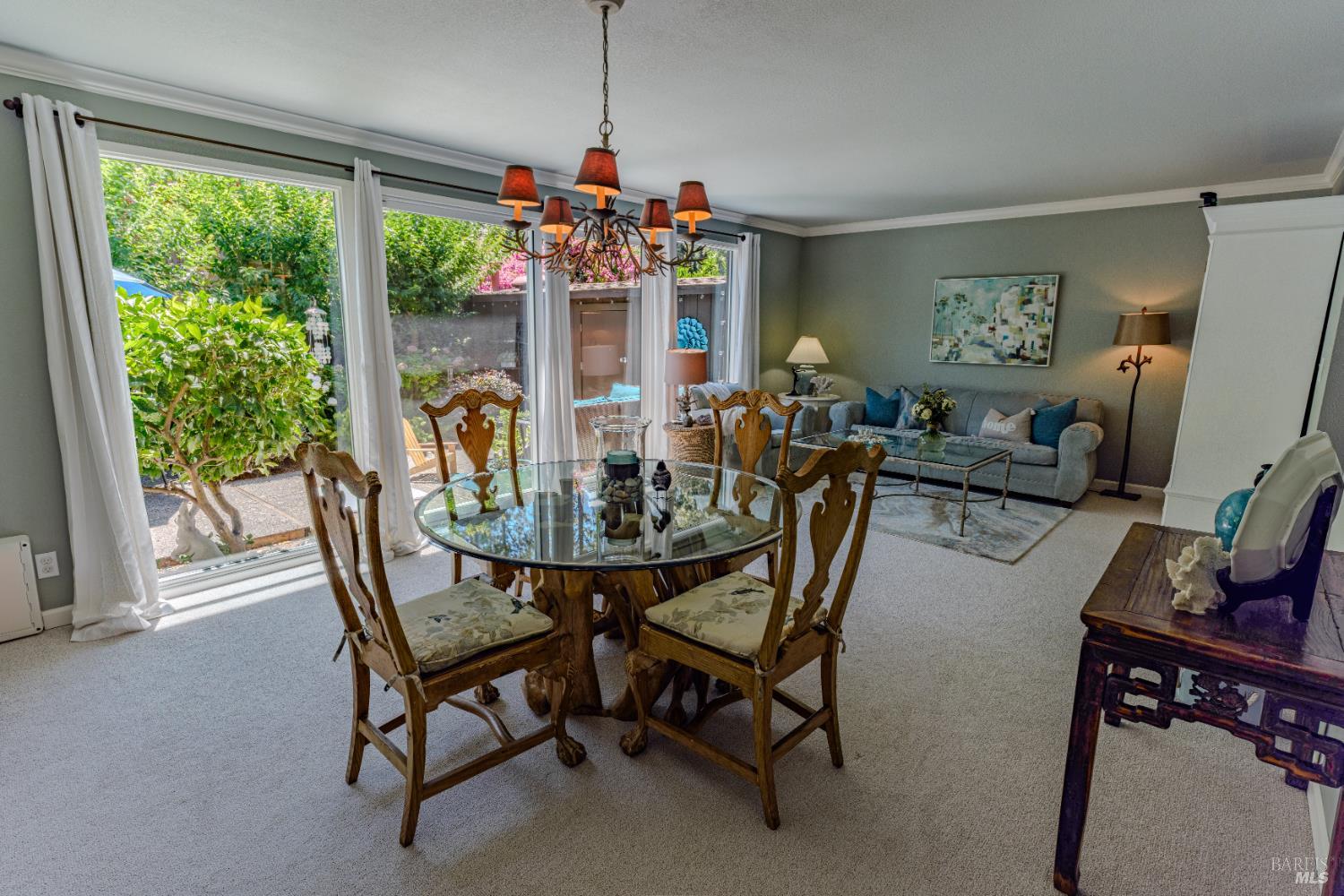 112 Surrey Lane San Rafael, CA 94903 - Photo 5 of 29