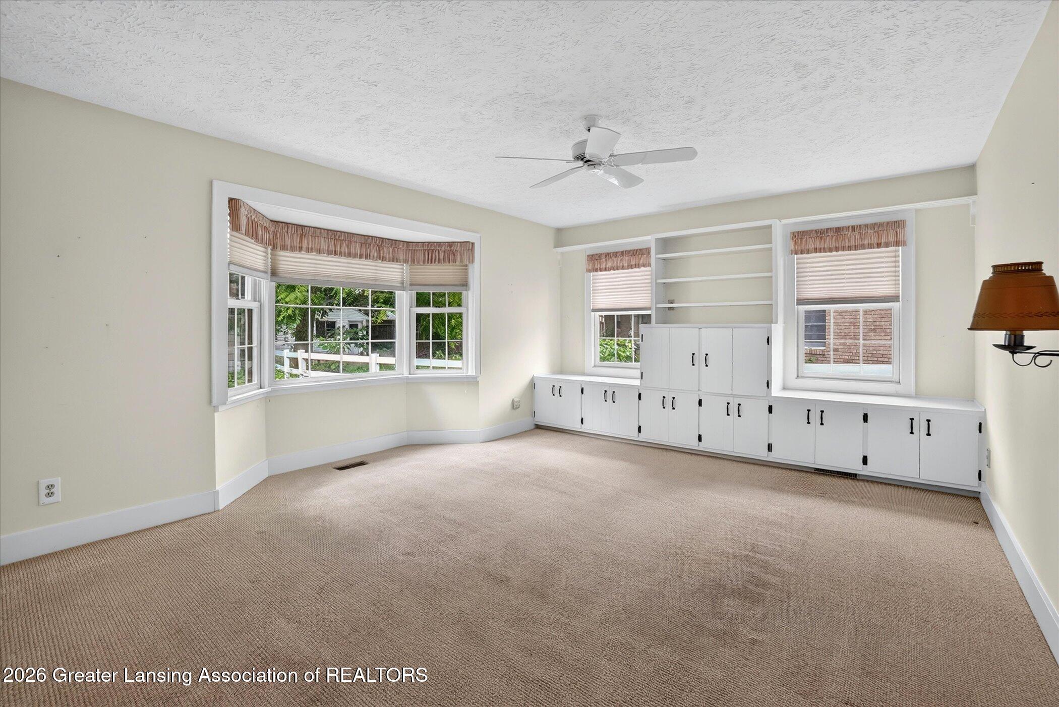 1716 Tecumseh River Road Lansing, MI 48906 - Photo 14 of 51 Family Room
