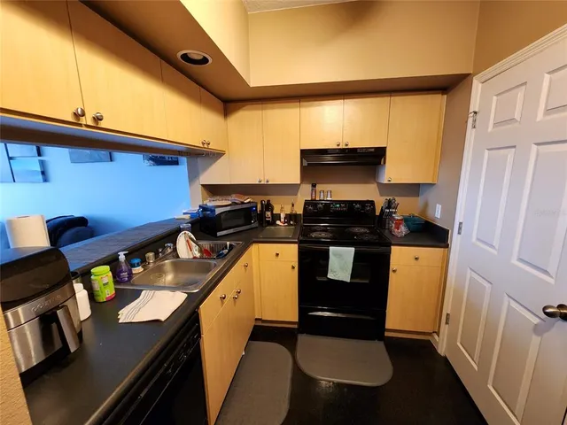 $1,800 | 322 East Central Boulevard, Unit 1514, Orlando, FL 32801