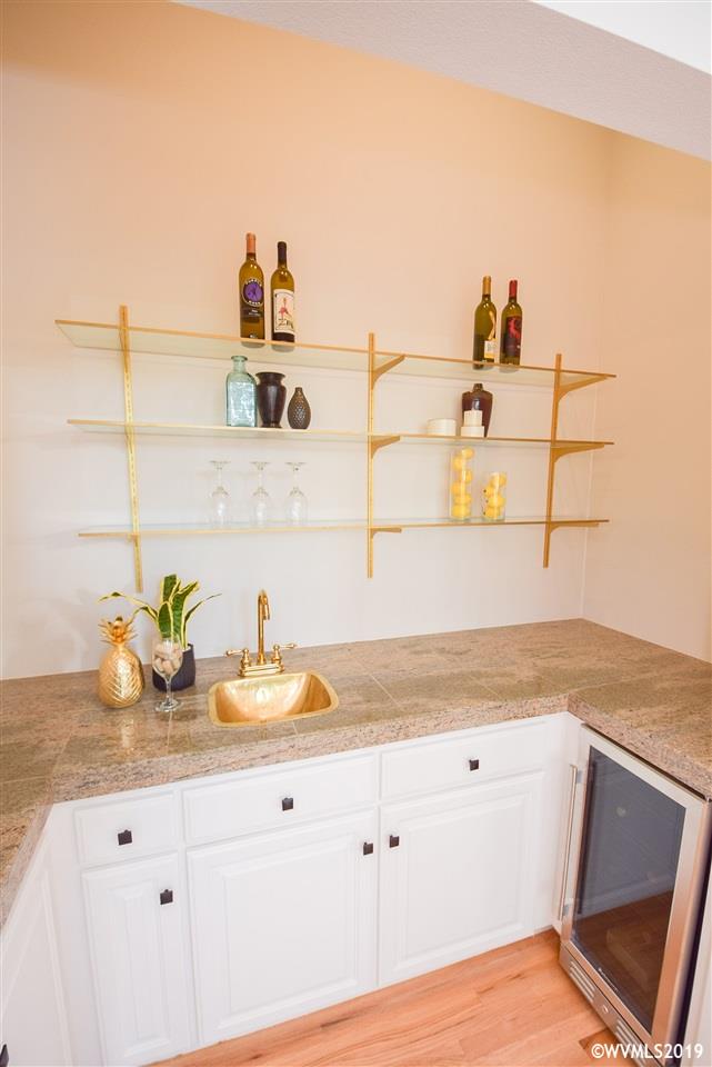 6301 River Road South Salem, OR 97302 - Photo 9 of 34