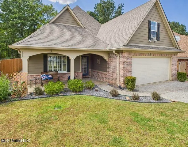 $382,400 | 2009 Plumas Drive, Nesbit, MS 38651