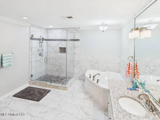 $382,400 | 2009 Plumas Drive, Nesbit, MS 38651