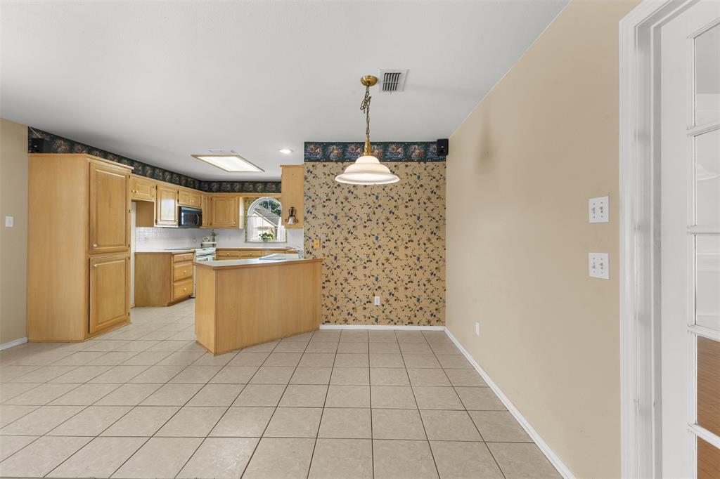 1516 Ryan Road Sulphur Springs, TX 75482 - Photo 15 of 37 a room with a washing machine