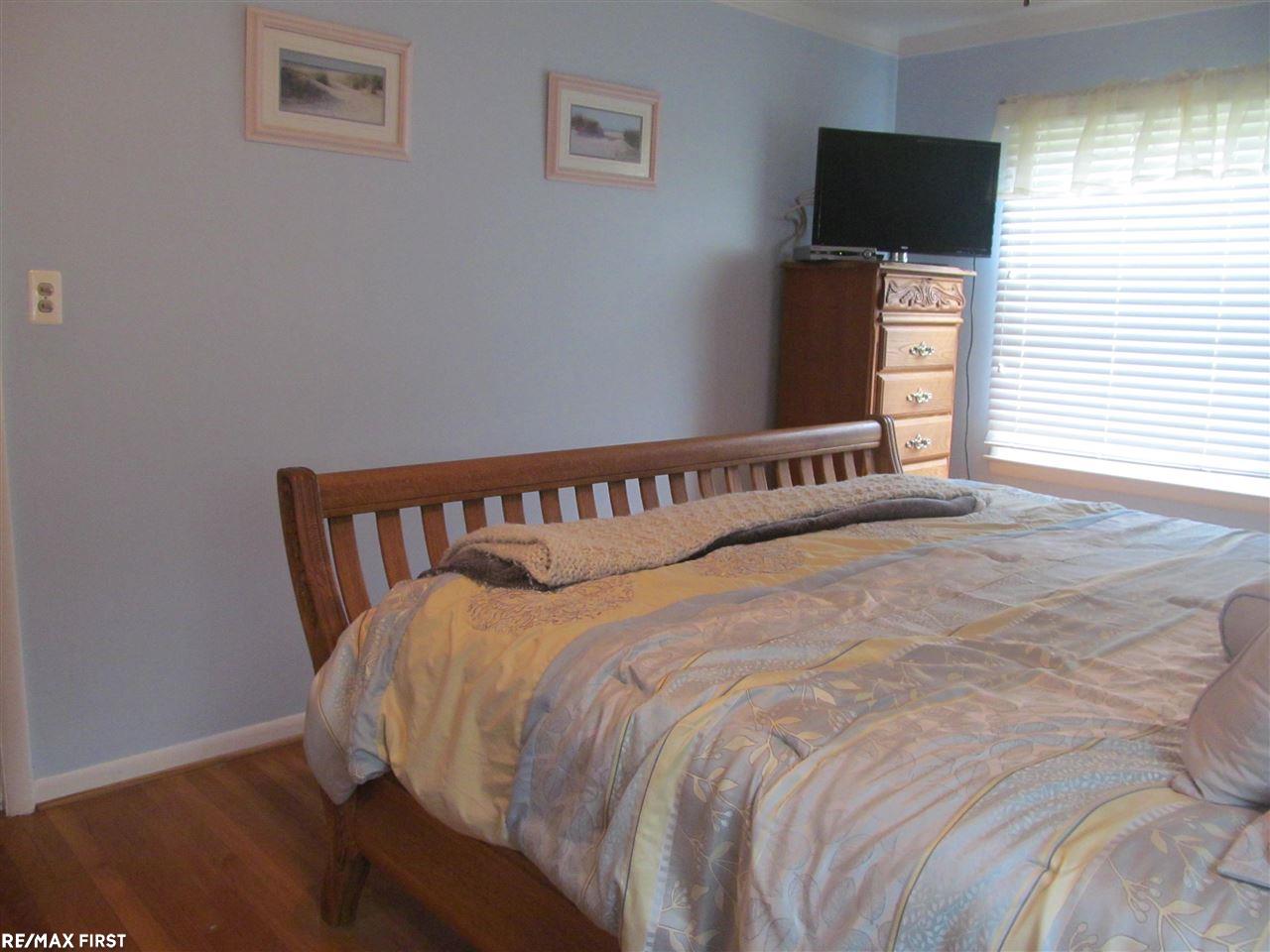 2002 Massoit Road Royal Oak, MI 48073 - Photo 10 of 24