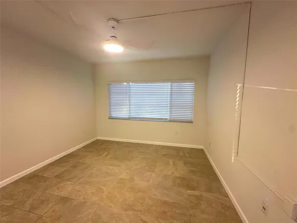 $2,100 | 50 Southwest 3rd Avenue, Unit 110, Boca Raton, FL 33432