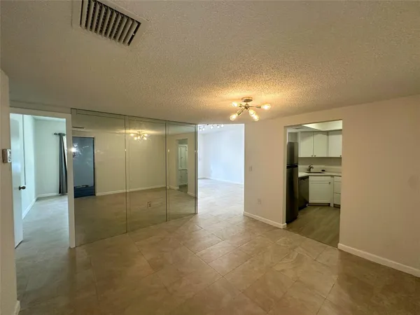 $2,100 | 50 Southwest 3rd Avenue, Unit 110, Boca Raton, FL 33432