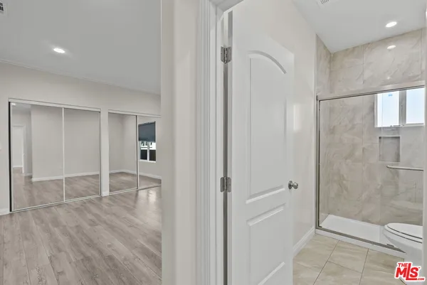 $3,295 | 6715 Cedros Avenue, Van Nuys, CA 91405