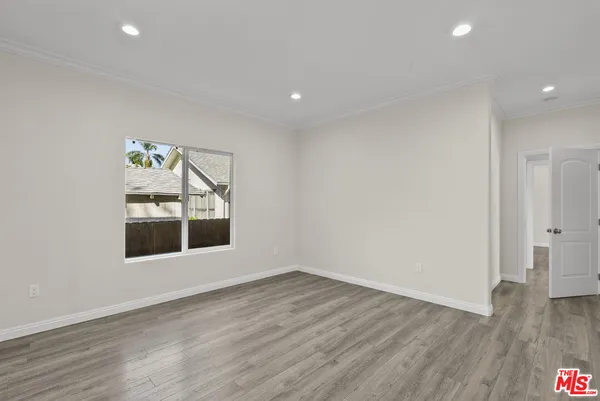 $3,295 | 6715 Cedros Avenue, Van Nuys, CA 91405
