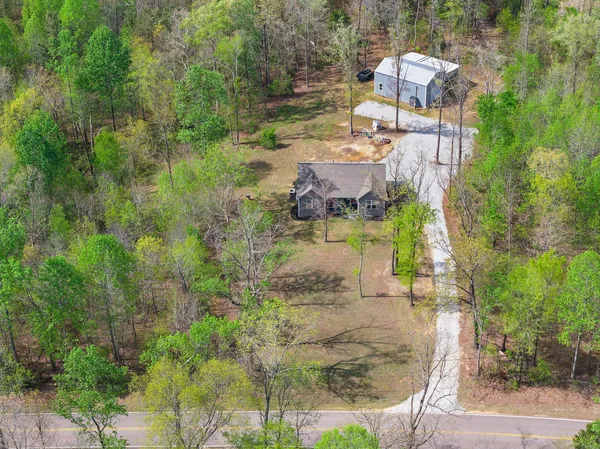 $419,500 | 1395 Bible Hill Road, Parsons, TN 38363