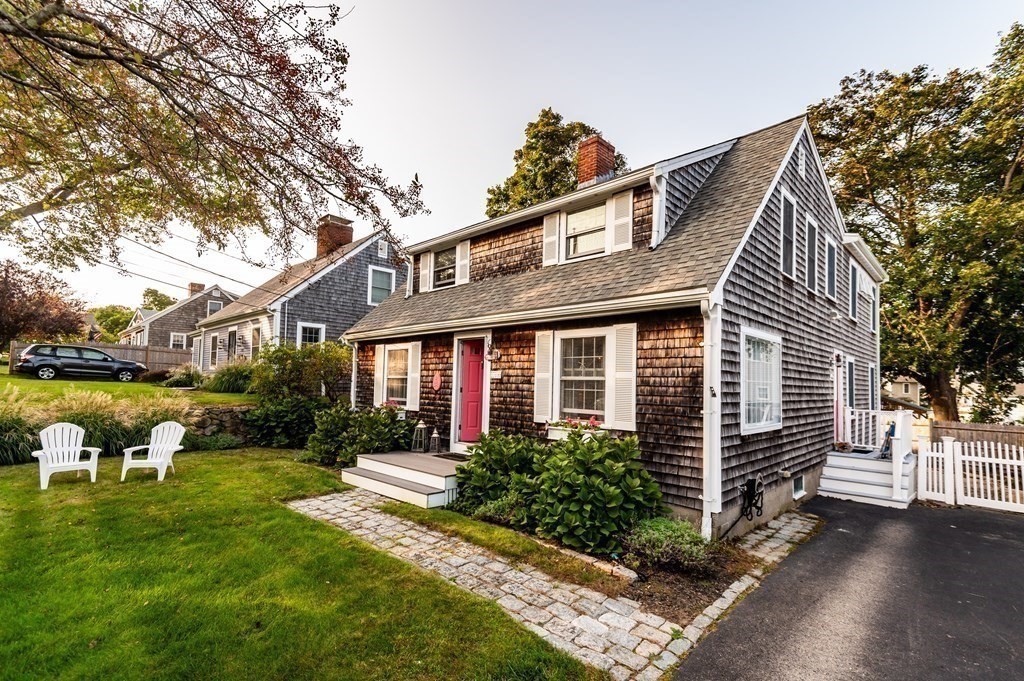 18 Damon Road Scituate, MA 02066 - Photo 2 of 25 a front view of a house with garden