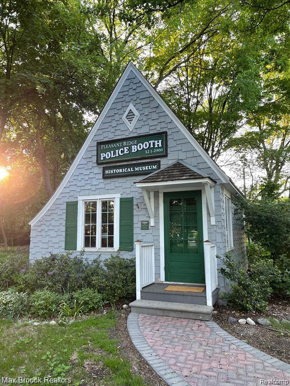 11 Sylvan Avenue Pleasant Ridge, MI 48069 - Photo 44 of 51 Gallery Image 44
