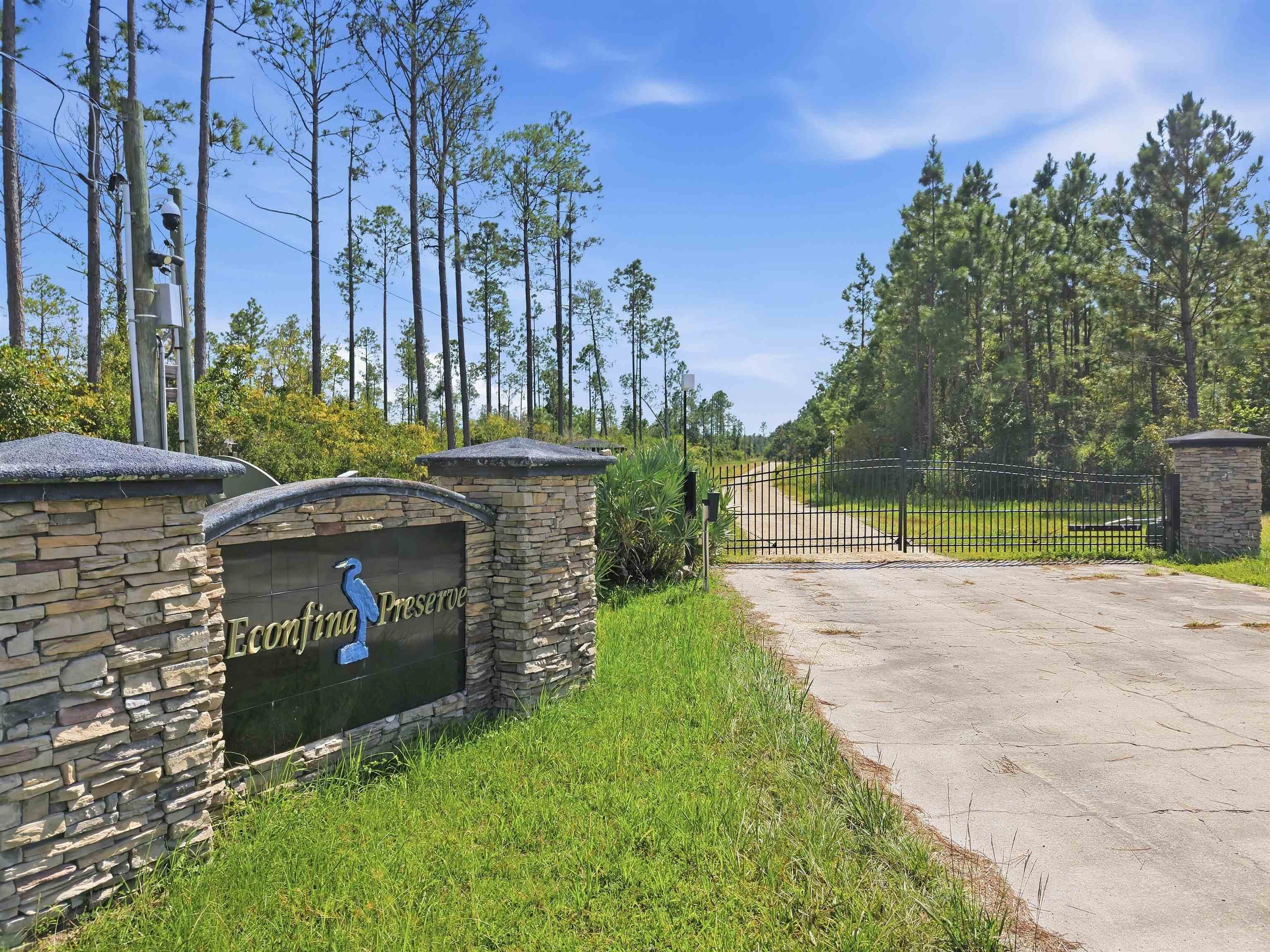 77 Circle Block Loop Perry, FL 32347 - Photo 3 of 22 Gallery Image 3