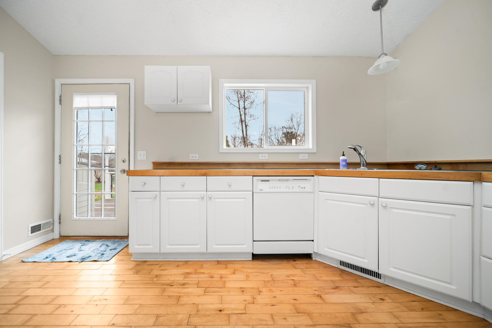 117 Rivershore Drive Elk Rapids, MI 49629 - Photo 19 of 51