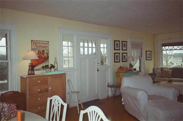 17 Porter Road Scituate, MA 02066 - Photo 5 of 20 Gallery Image 5