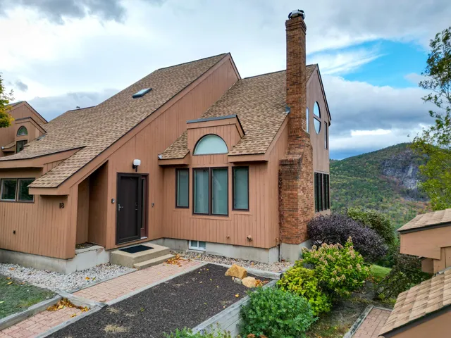 $820,000 | 18 Top Notch Road, Bartlett, NH 03812
