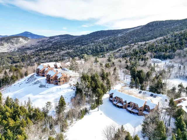 $820,000 | 18 Top Notch Road, Bartlett, NH 03812