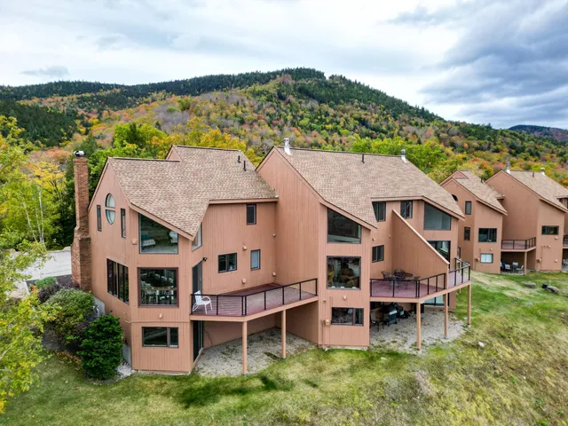 $820,000 | 18 Top Notch Road, Bartlett, NH 03812