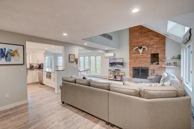 $820,000 | 18 Top Notch Road, Bartlett, NH 03812