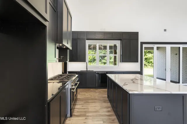 $634,900 | 5199 Brook Lane, Hernando, MS 38632