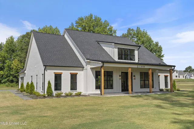 $634,900 | 5199 Brook Lane, Hernando, MS 38632