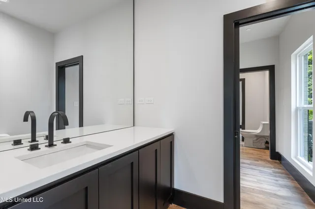 $634,900 | 5199 Brook Lane, Hernando, MS 38632