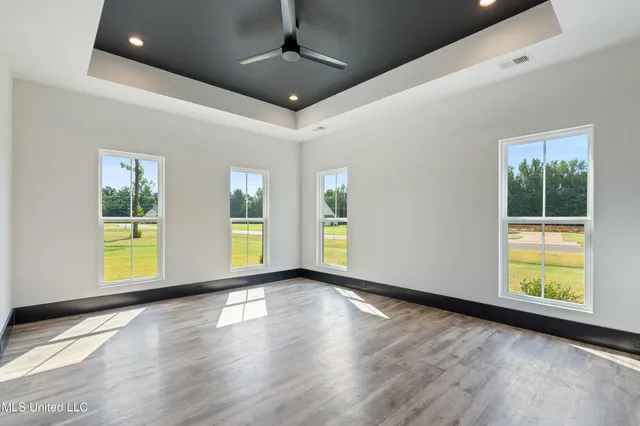 $634,900 | 5199 Brook Lane, Hernando, MS 38632