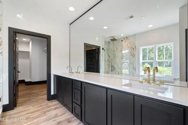 $634,900 | 5199 Brook Lane, Hernando, MS 38632